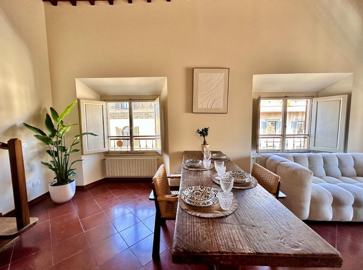 Ad Rondinelli, * Florencia